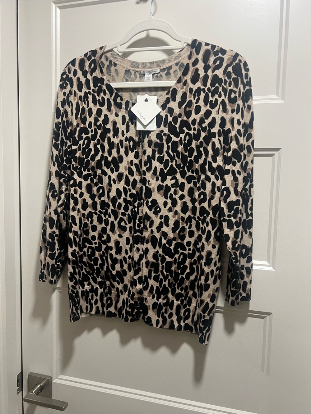 Halogen Leopard Print V-Neck Cardigan - Black & Tan